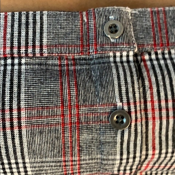 Red and white plaid crop top - Picture 2 of 3